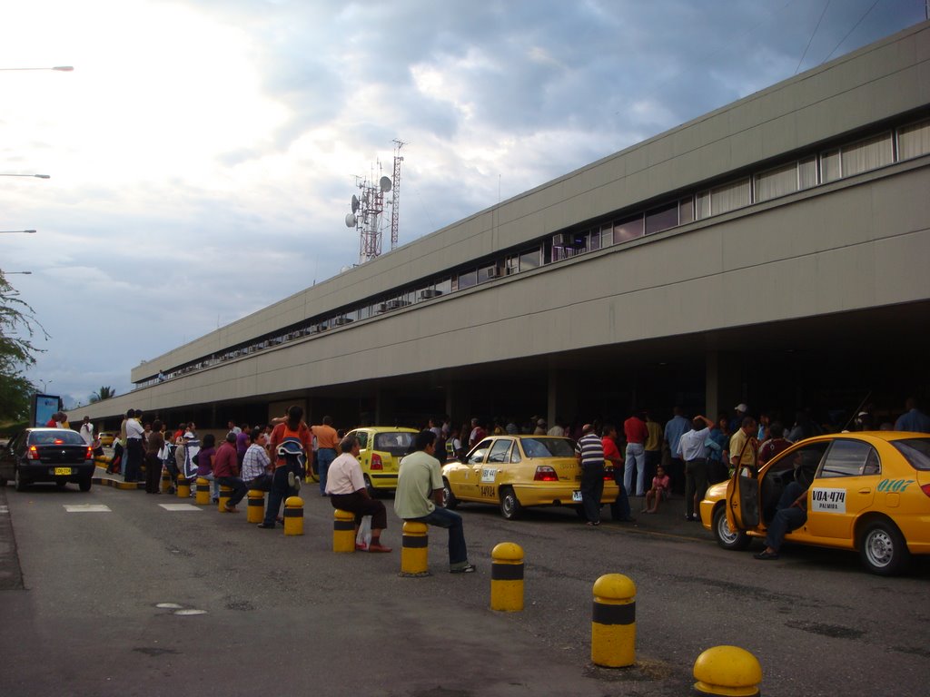 Aeropuerto Internacional Alfonso Bonilla Arag N Clo Aeropuertos Net