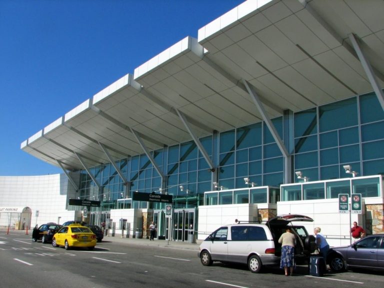 Aeropuerto Internacional De Vancouver (YVR) - Aeropuertos.Net